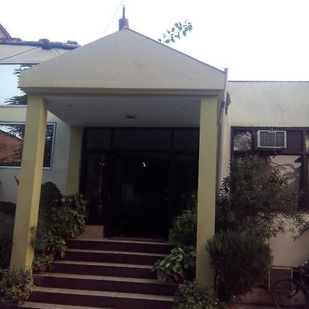 Hotel Kanishka Kanpur Exterior foto